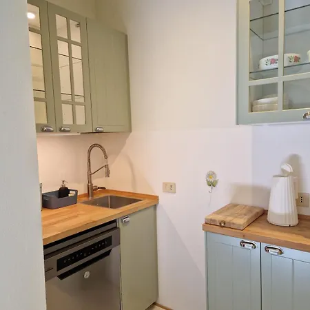 Апартаменты Ca Del Peppi, Charming View Tremezzina Co
